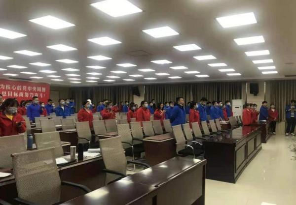 参加党员政治生日活动